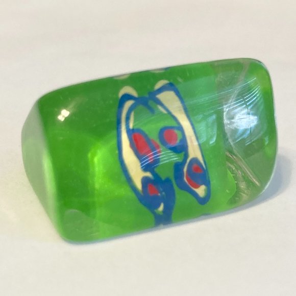 Vintage Lucite Acrylic Ring Size 6 Retro Abstract Hand Painted Green Blue Red - Picture 6 of 12